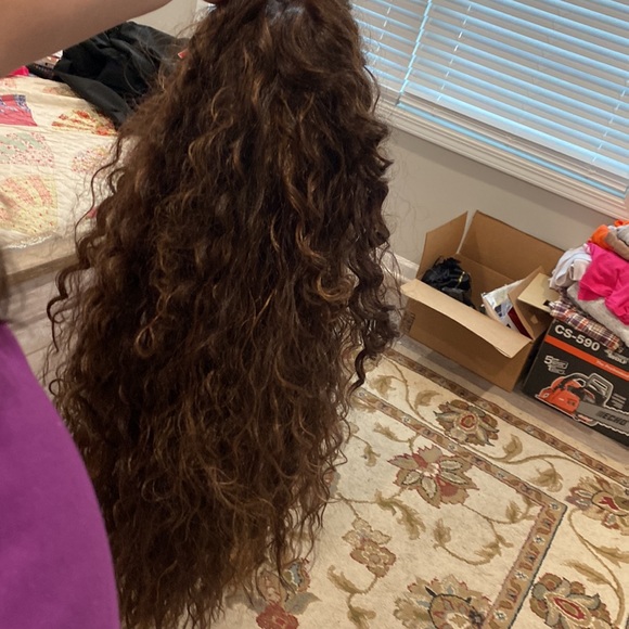 Reposhing a human hair wig I bought here, color is too dark for me - 26-28 inch - Picture 3 of 12